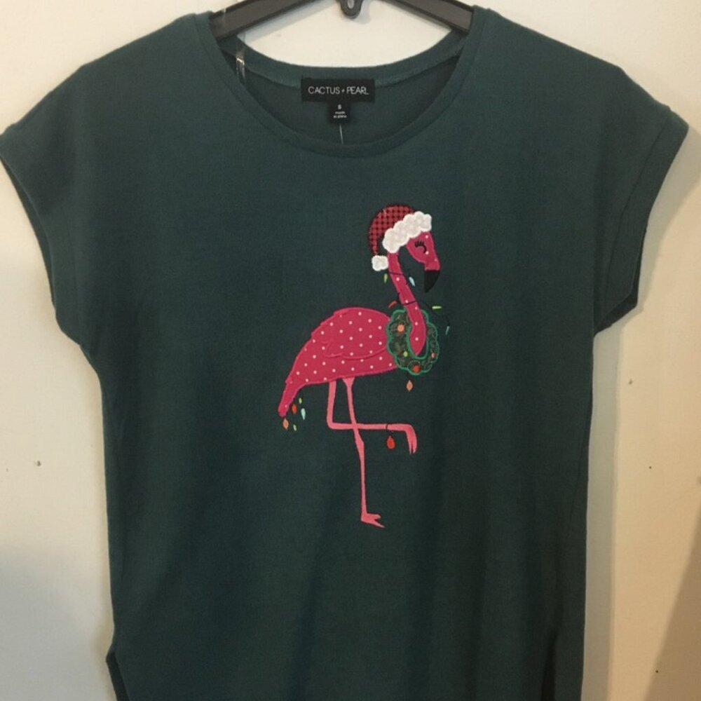 Cactus and Pearl T Shirt with Christmas Flamingo Size Small NWT